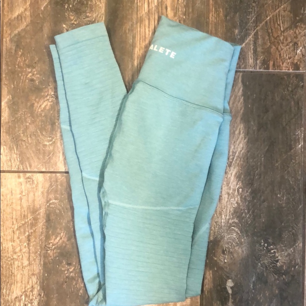Alphalete OG Revival Leggings- Capri Sun